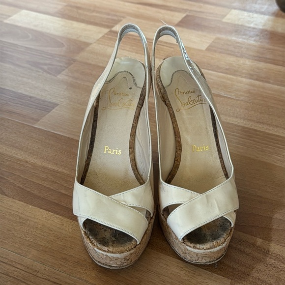 Wedge sandals worn condition